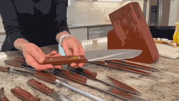 impressively durable and sharp blade knife