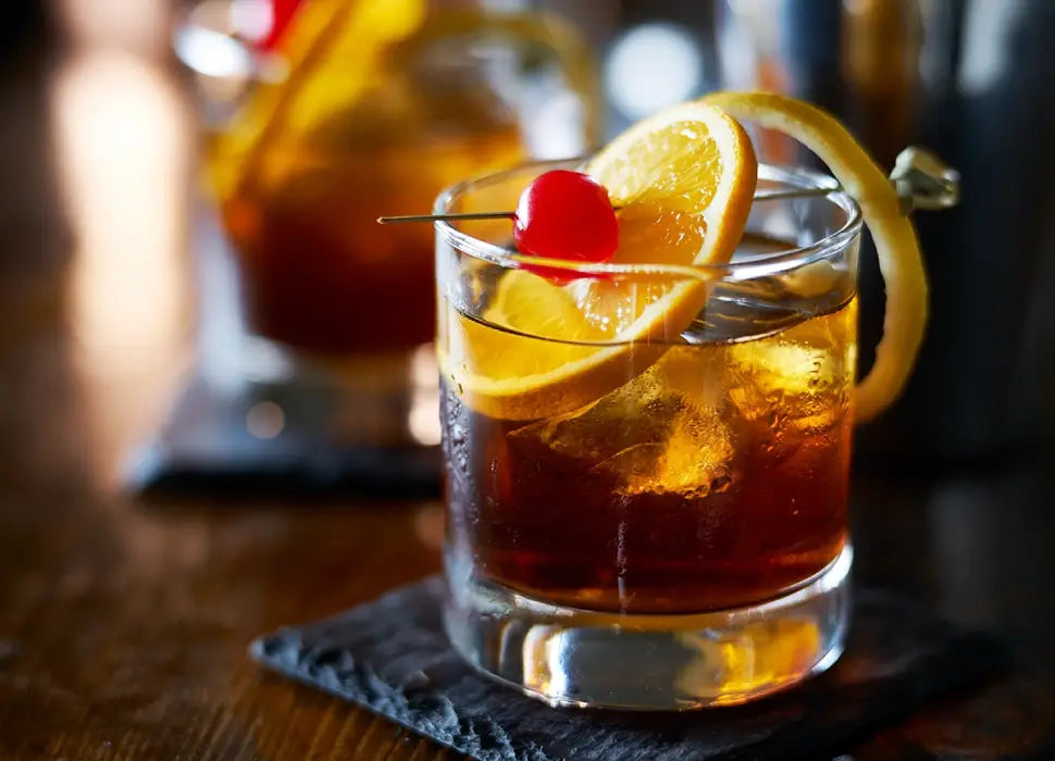 A Beginner's Guide: 10 Easy Whiskey Drinks To Make At Home - IMARKU